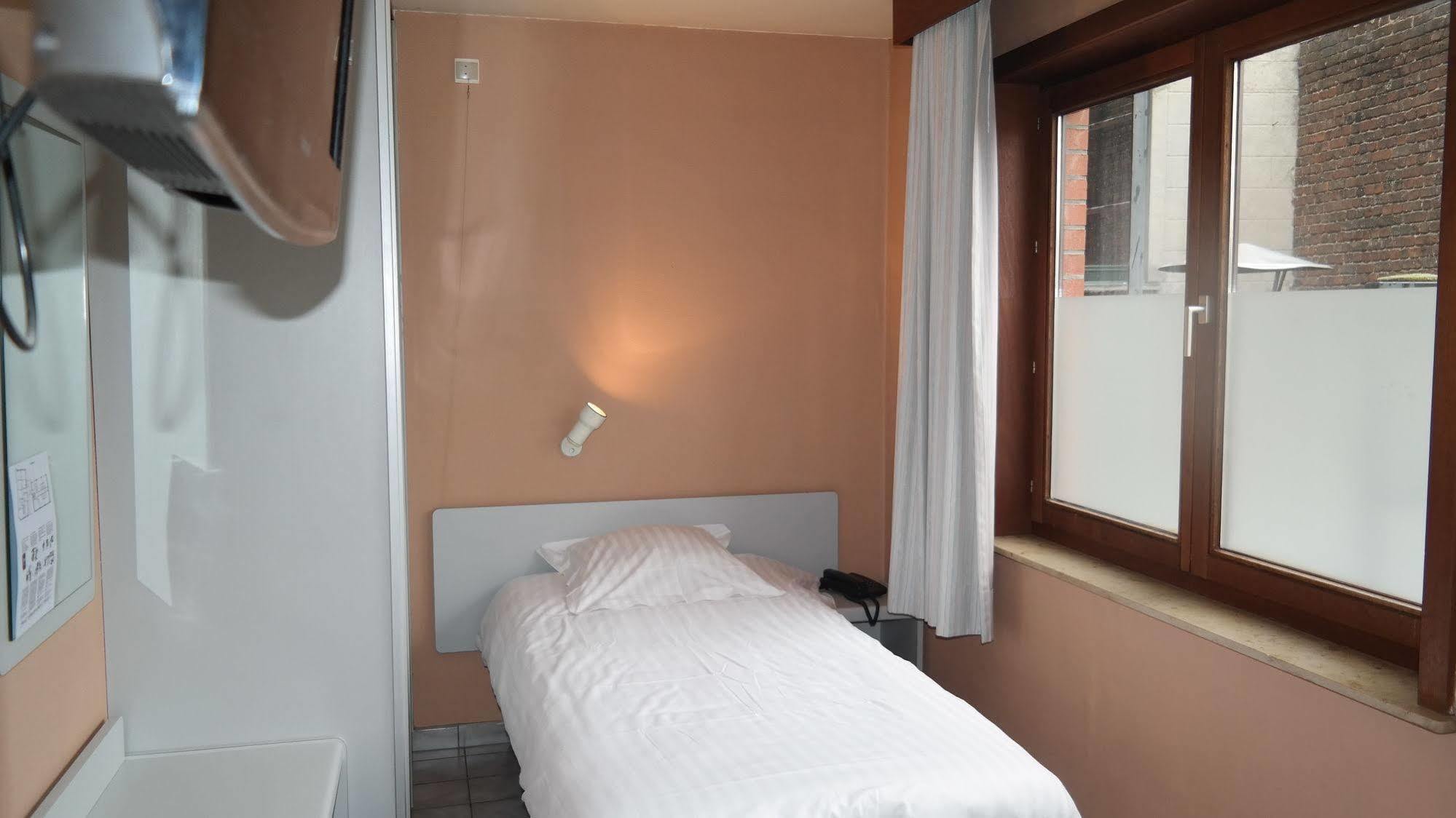 De Bonte Os Hotel & Tower Roeselare Exterior photo